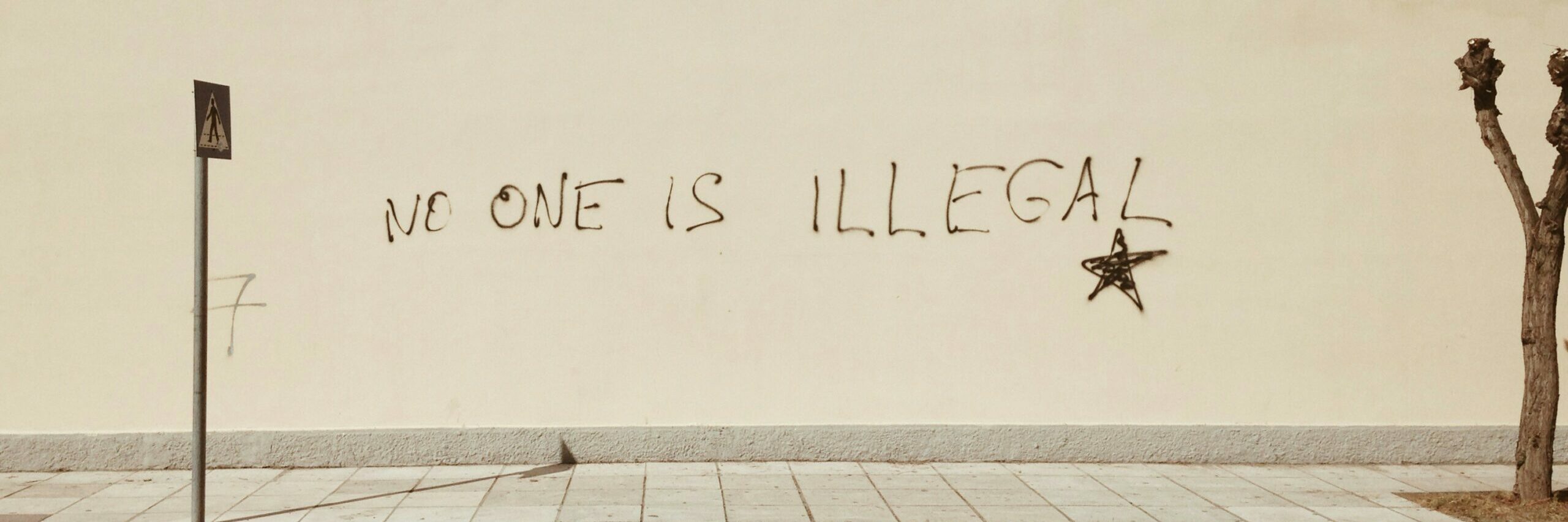 Alarmierender Anstieg rechtsextremer Vorfälle an Schulen – bei zwei Dritteln musste die Polizei eingeschaltet werden