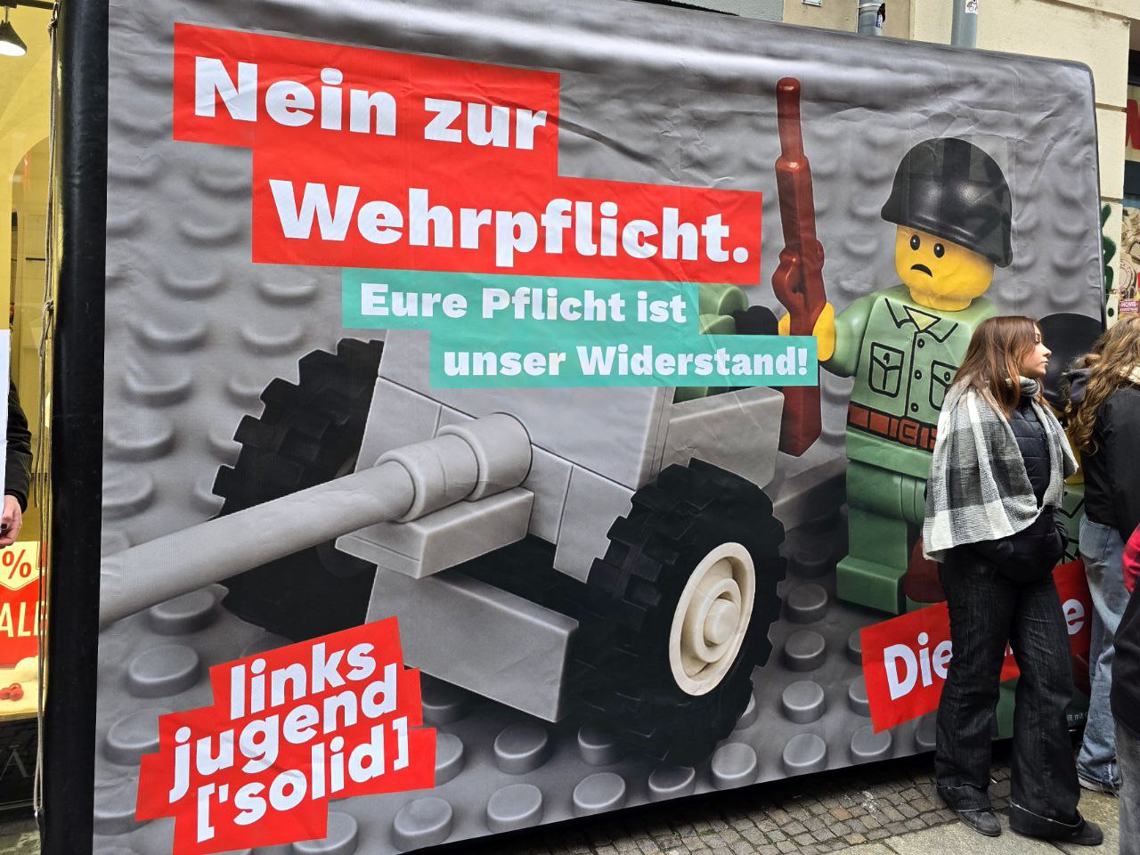 Es geht weiter: Schulstreik gegen Wehrpflicht!